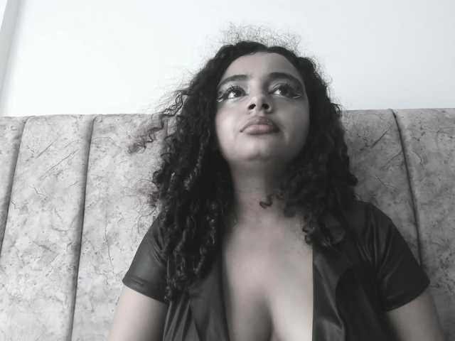 Dahlia-rossee live cam on BongaCams