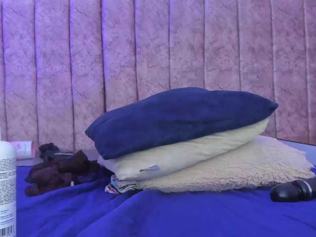 Dahlia-rossee live cam on BongaCams