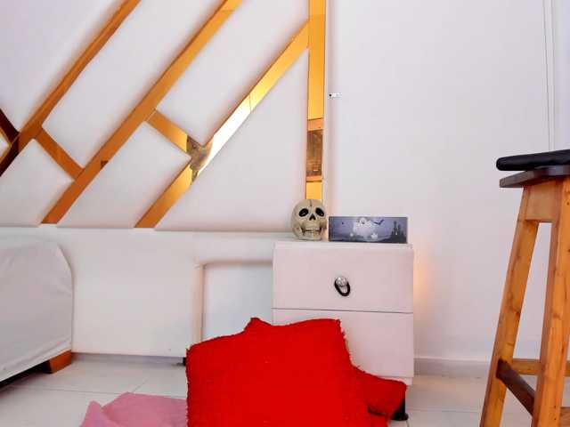 Dahlia-rossee live cam on BongaCams