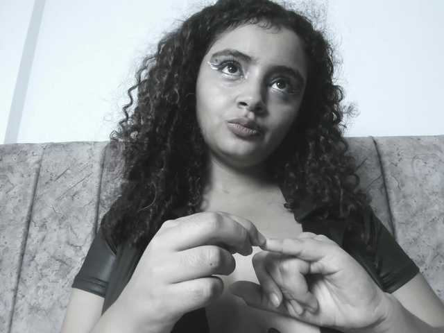 Dahlia-rossee live cam on BongaCams