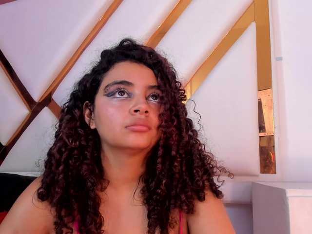 Dahlia-rossee live cam on BongaCams
