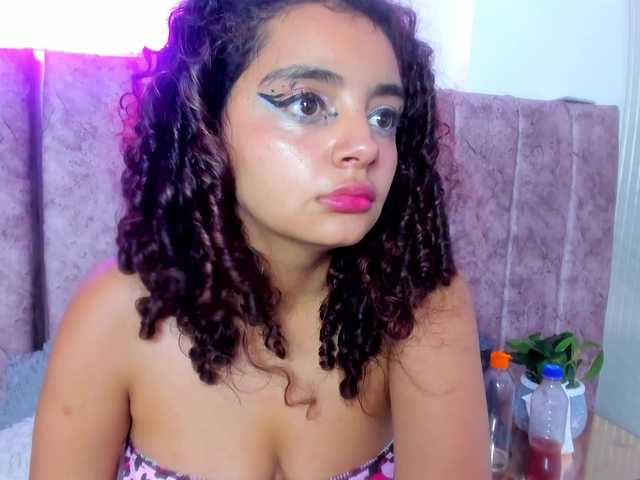 Dahlia-rossee live cam on BongaCams