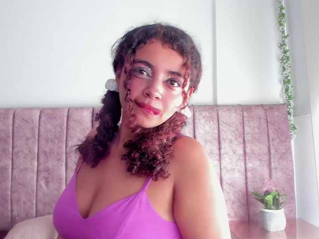 Dahlia-rossee live cam on BongaCams