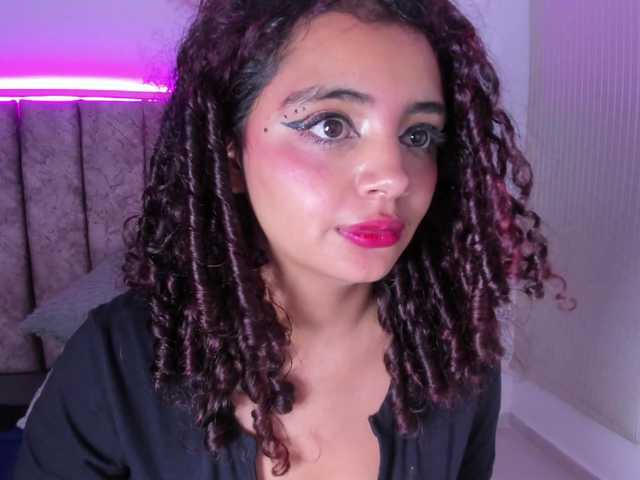 Dahlia-rossee live cam on BongaCams