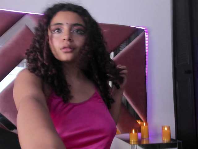 Dahlia-rossee live cam on BongaCams