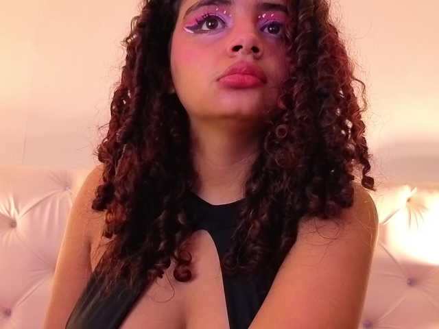 Dahlia-rossee live cam on BongaCams