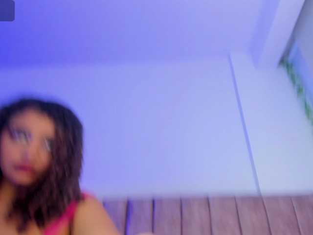 Dahlia-rossee live cam on BongaCams