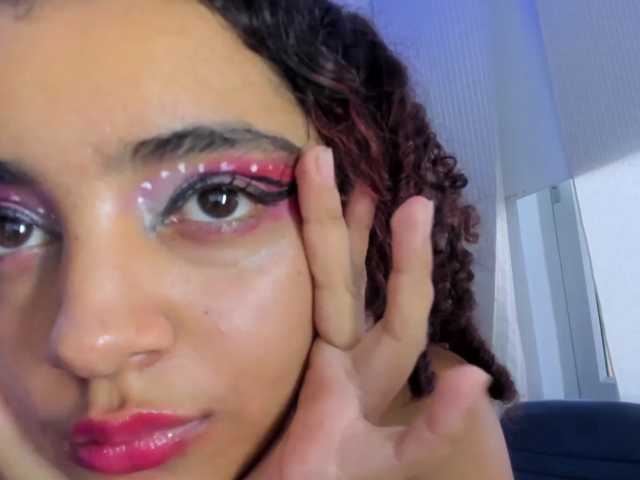 Dahlia-rossee live cam on BongaCams