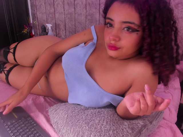 Dahlia-rossee live cam on BongaCams
