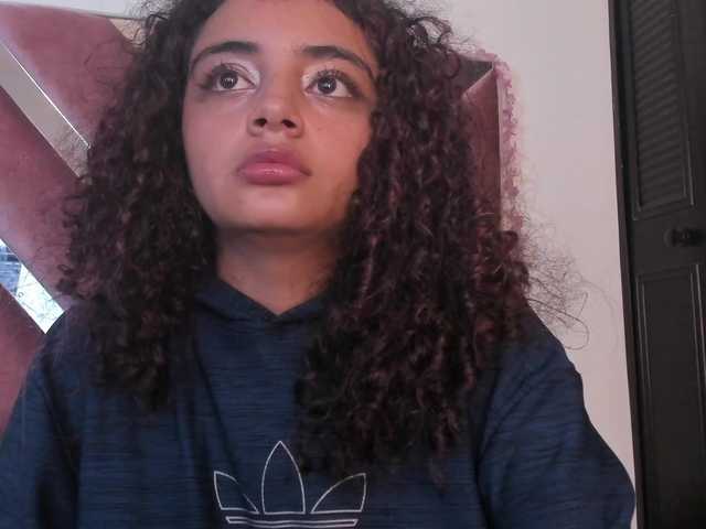 Dahlia-rossee live cam