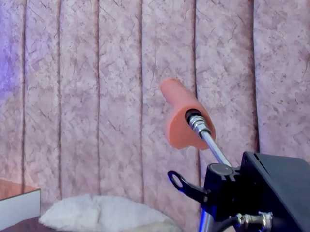 Dahlia-rossee live cam on BongaCams