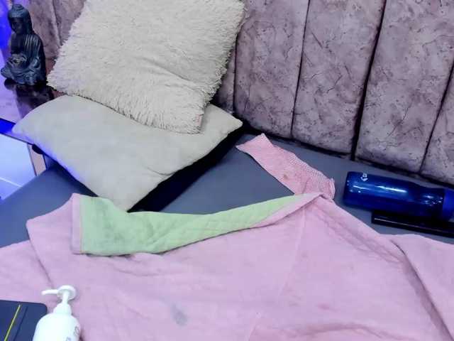 Dahlia-rossee live cam on BongaCams