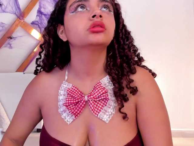 Dahlia-rossee live cam on BongaCams