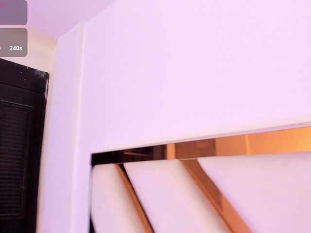 Dahlia-rossee live cam on BongaCams