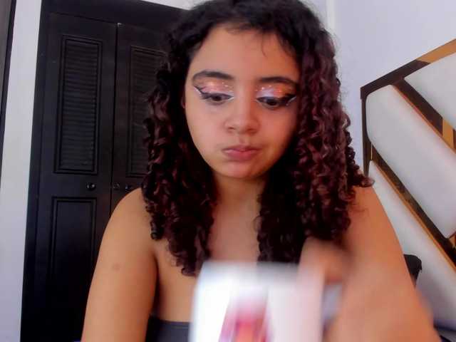 Dahlia-rossee live cam on BongaCams