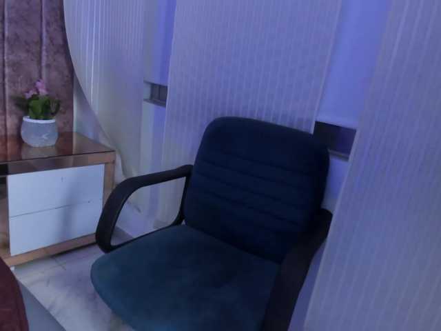 Dahlia-rossee live cam on BongaCams