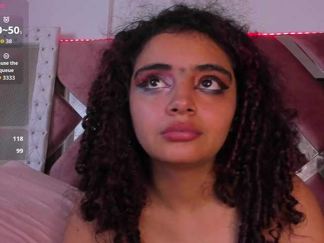 Dahlia-rossee live cam on BongaCams