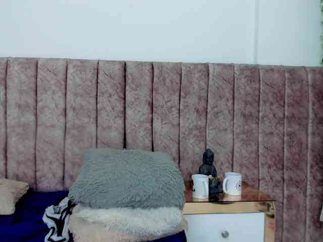 dahlia-rossee's live room