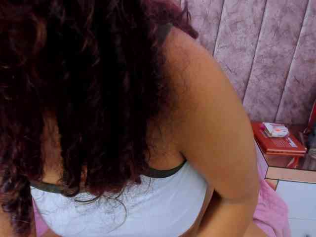 Dahlia-rossee webcam