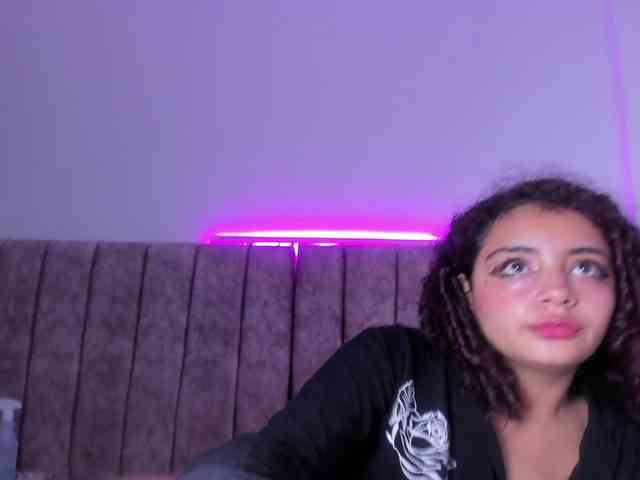 dahlia-rossee's live room
