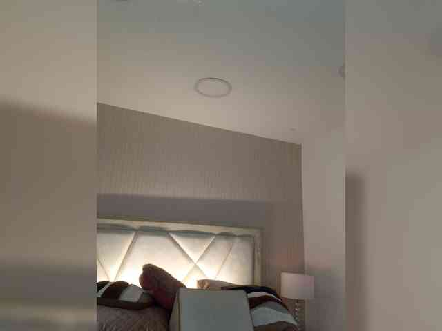 Evasterling's cam show statistics and live stream