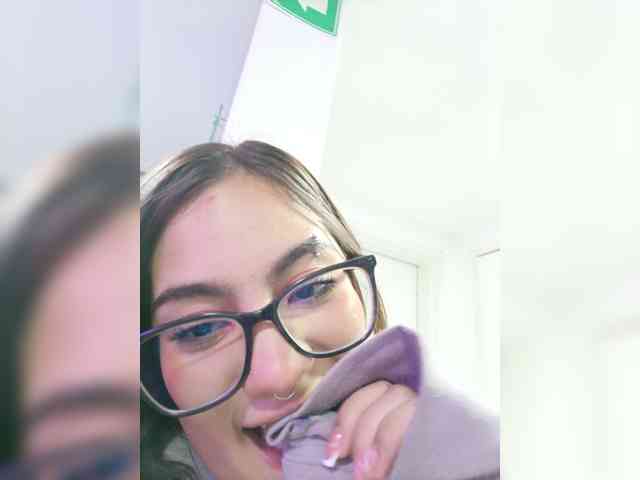 EvaSterling Live Webcam on BongaCams