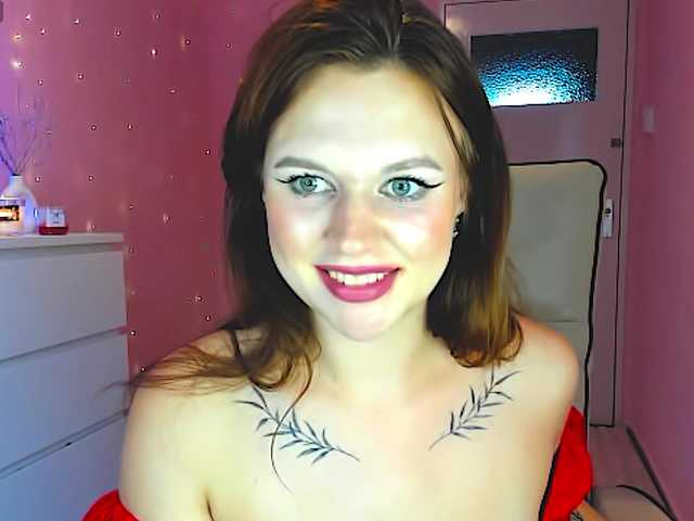 SweetLika live cam on BongaCams