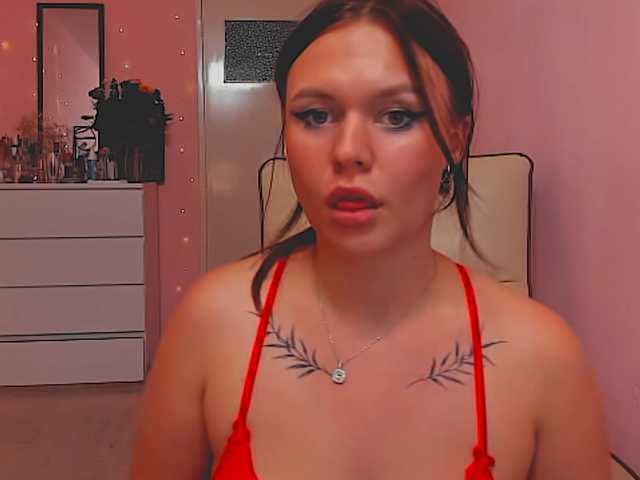 SweetLika live cam on BongaCams