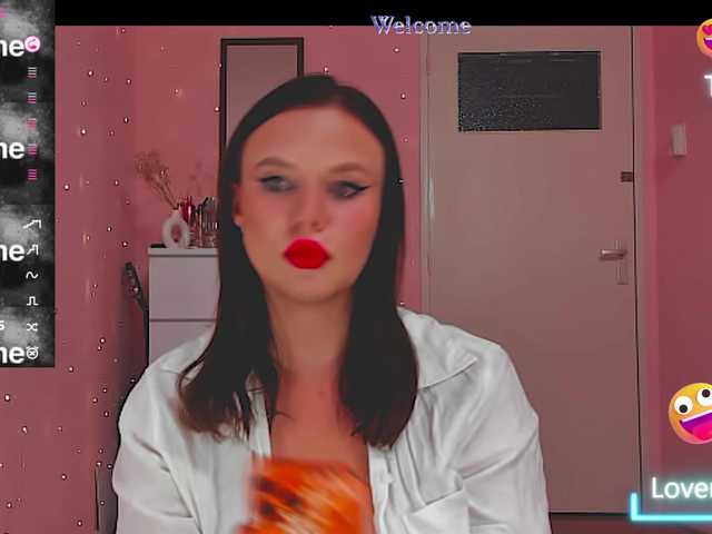 SweetLika live cam on BongaCams