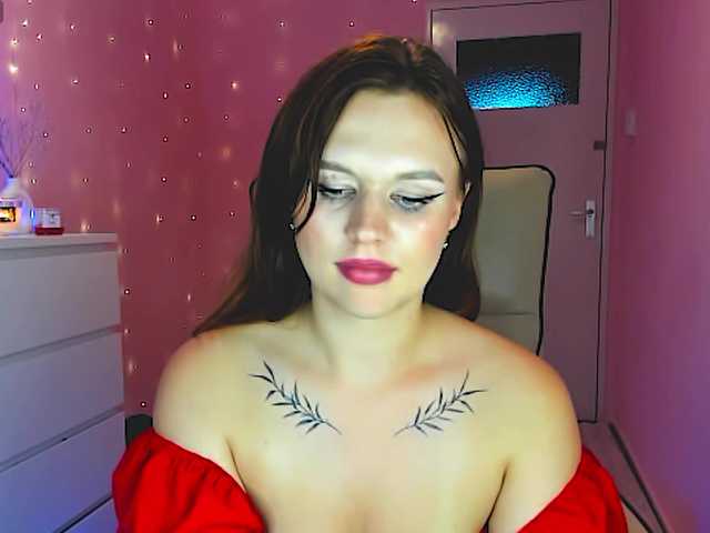 SweetLika live cam on BongaCams