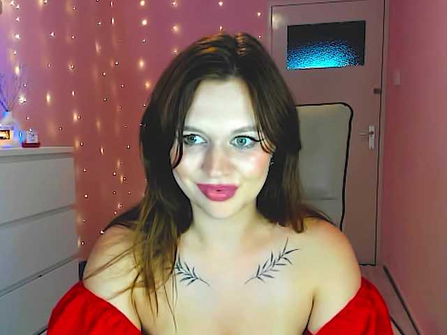 SweetLika live cam on BongaCams