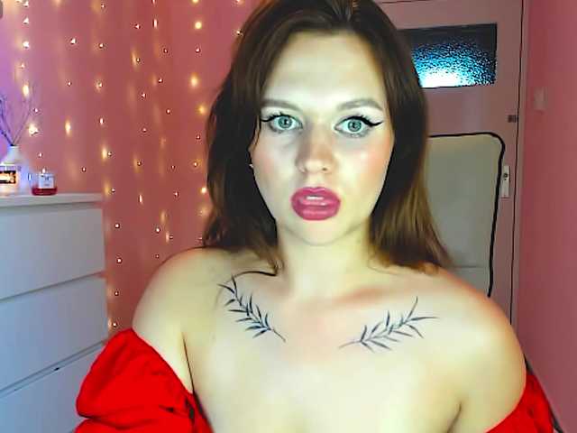 SweetLika live cam on BongaCams
