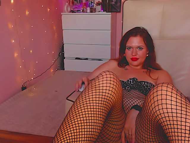 SweetLika live cam on BongaCams