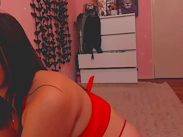 SweetLika live cam on BongaCams