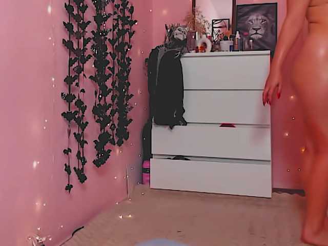 SweetLika live cam on BongaCams