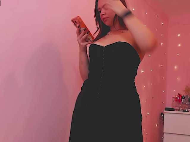 SweetLika live cam on BongaCams