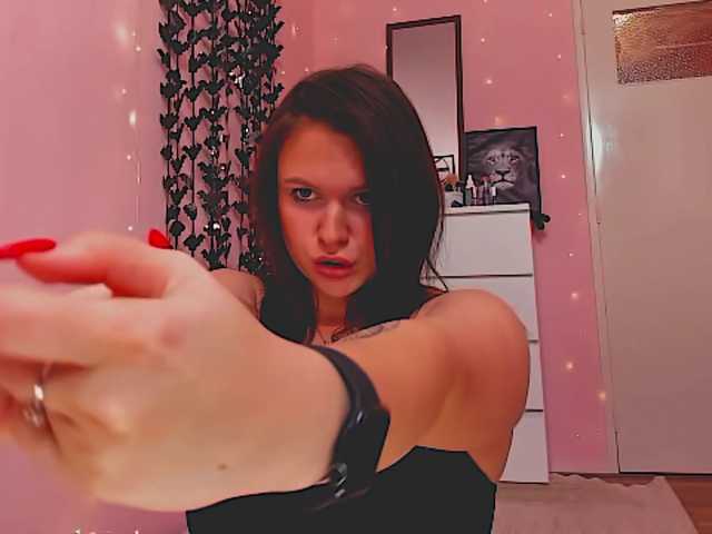 SweetLika live cam on BongaCams
