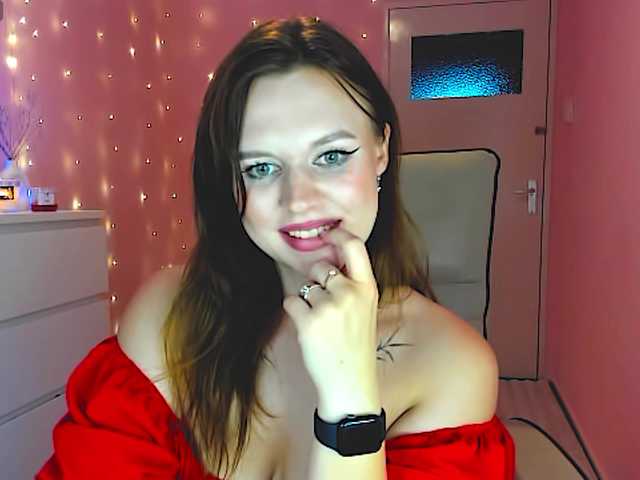SweetLika live cam on BongaCams