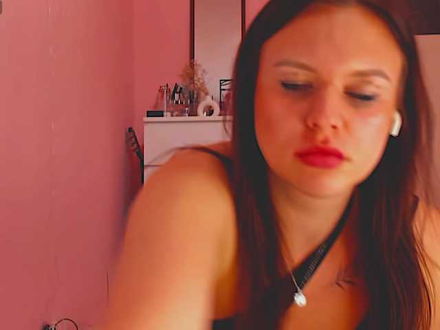 SweetLika live cam on BongaCams