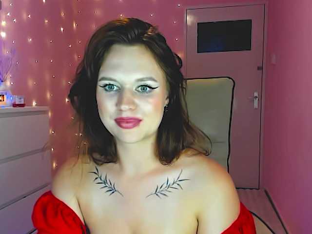 SweetLika live cam on BongaCams