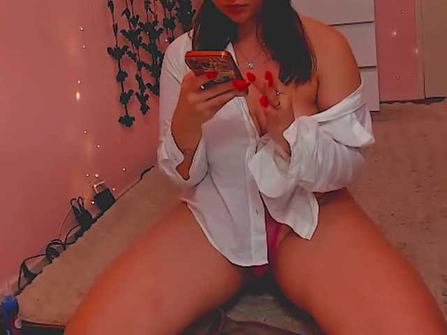 SweetLika live cam on BongaCams