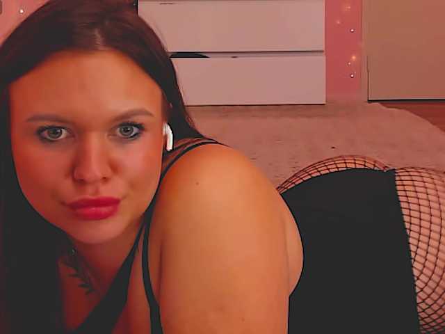 SweetLika live cam on BongaCams