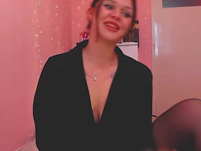 SweetLika live cam on BongaCams