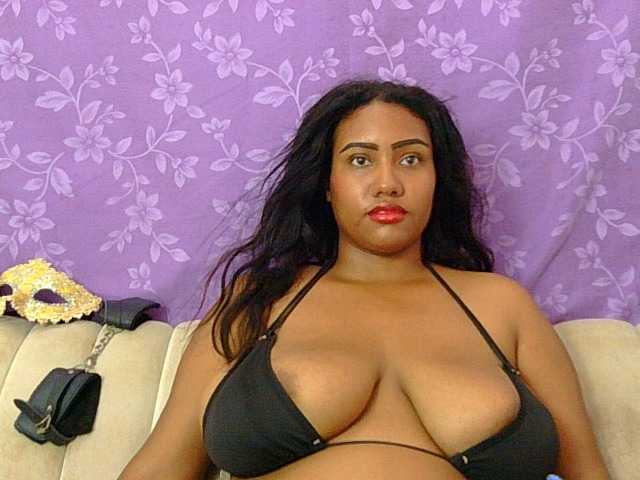 minabigboobs