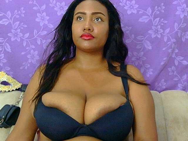 minabigboobs