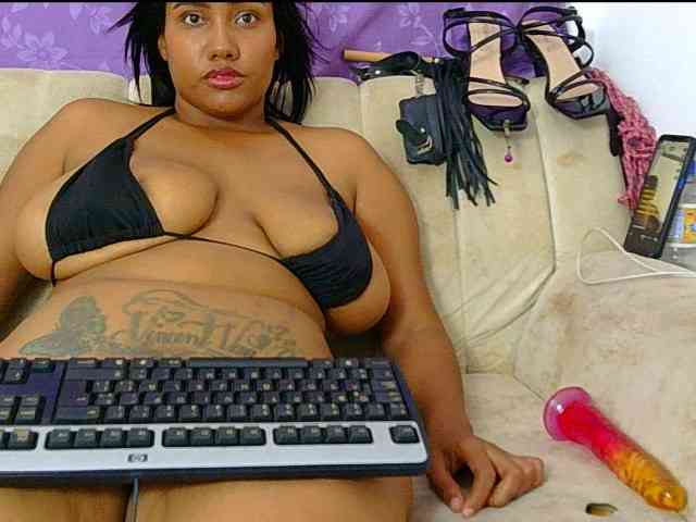minabigboobs