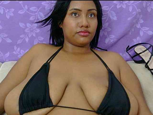 minabigboobs webcam
