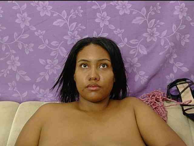 minabigboobs webcam