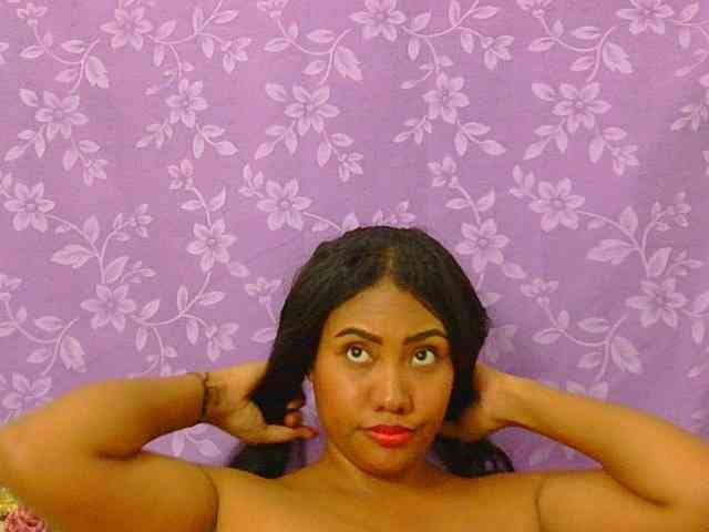 minabigboobs webcam