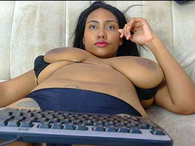 minabigboobs